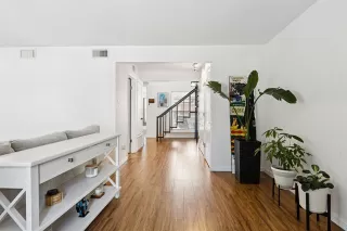 Photo #2: 21077161 Listing 