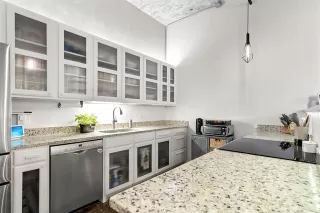 Photo #6: 21079082 Listing 