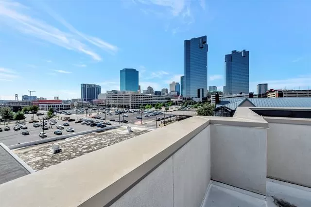 MLS: 21079913 Condo For Sale