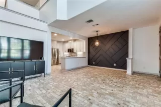 Photo #4: 21080096 Listing 