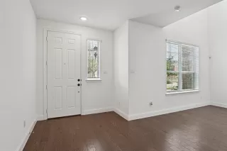 Photo #5: 21082298 Listing 