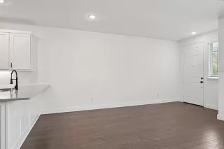 Photo #6: 21082298 Listing 