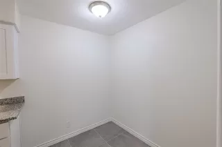 Photo #5: 21084173 Listing