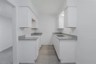 Photo #6: 21084173 Listing