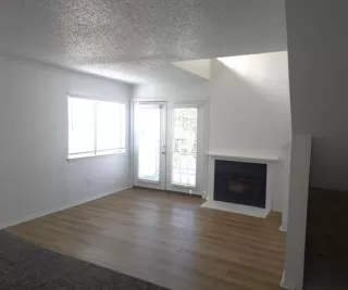 Photo #4: 21084182 Listing 