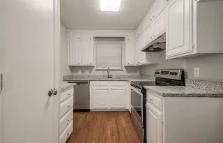 Photo #6: 21084519 Listing 