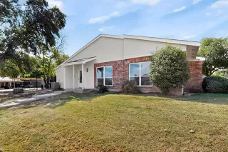 Photo #2: 21086775 Listing