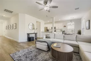 Photo #4: 21088116 Listing 