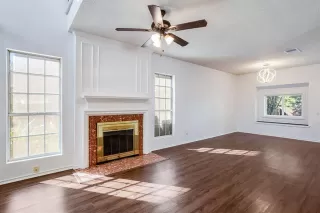 Photo #3: 21088774 Listing