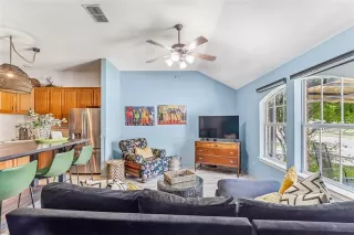 Photo #5: 21089437 Listing 