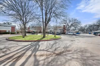 Photo #4: 21089972 Listing 