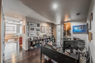 Photo #4: 21090653 Listing