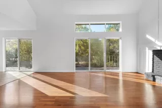 Photo #6: 21090785 Listing 