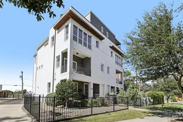 MLS: 21091198 Condo For Sale