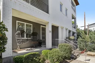Photo #4: 21091198 Listing 