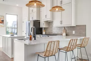 Photo #3: 21094450 Listing