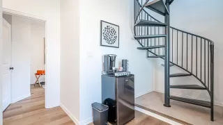 Photo #6: 21095602 Listing 