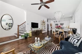 Photo #4: 21097823 Listing 