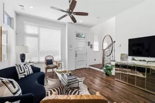 Photo #6: 21097823 Listing 