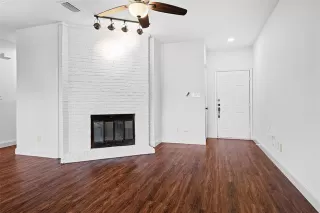 Photo #3: 21098471 Listing