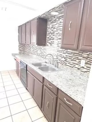 Photo #4: 21098794 Listing