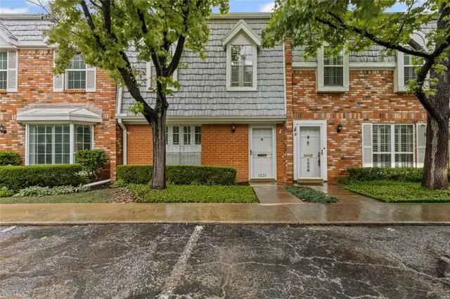 MLS: 21099221 Condo For Sale