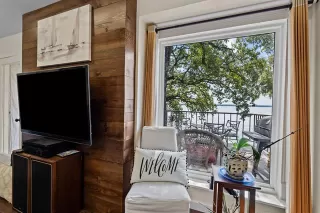 Photo #4: 21099297 Listing