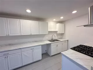 Photo #2: 21101260 Listing 