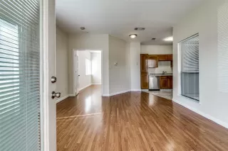 Photo #4: 21103061 Listing 