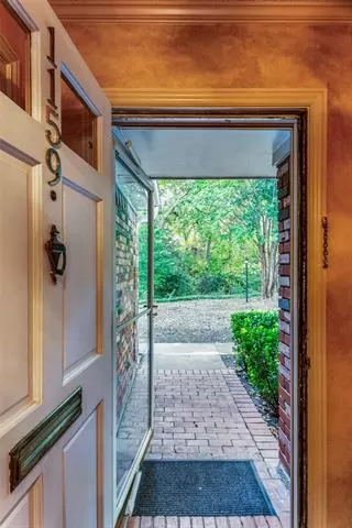 Photo #4: 21104337 Listing 