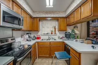 Photo #5: 21105336 Listing