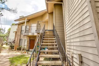 Photo #5: 21105857 Listing