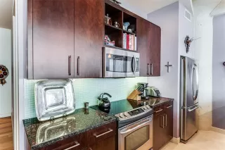 Photo #5: 21106093 Listing