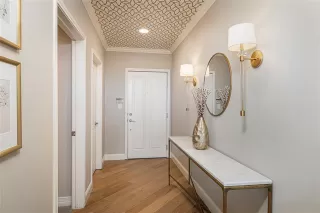 Photo #6: 21106801 Listing