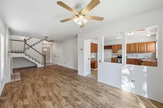 Photo #5: 21106928 Listing 