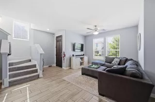 Photo #4: 21107370 Listing 