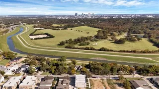 Photo #2: 21109829 Listing