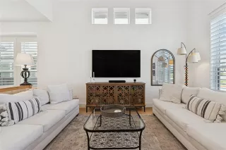 Photo #6: 21110774 Listing 