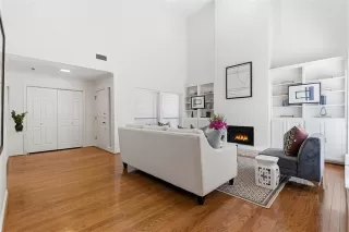 Photo #5: 21111104 Listing 