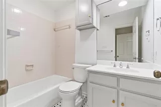 Photo #5: 21111119 Listing 