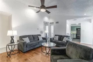 Photo #5: 21112312 Listing 