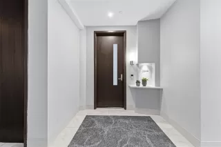 Photo #4: 21112888 Listing