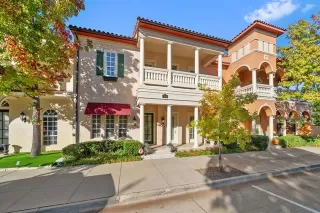 Photo #2: 21113705 Listing