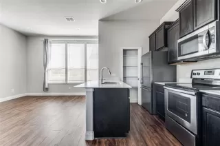 Photo #3: 21113832 Listing 