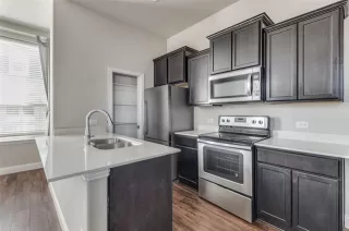 Photo #6: 21113832 Listing 