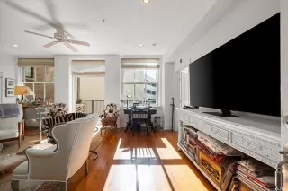 Photo #5: 21117244 Listing 