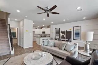 Photo #5: 21118905 Listing 