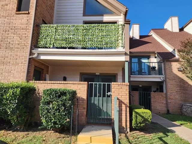 MLS: 21119791 Condo For Sale