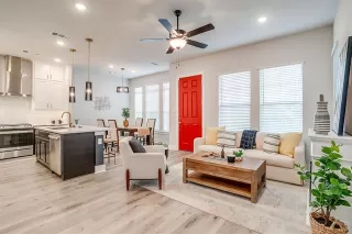 Photo #4: 21120857 Listing