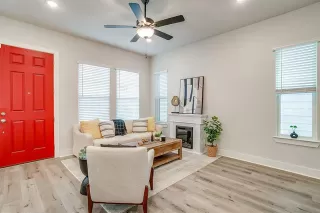 Photo #6: 21120857 Listing